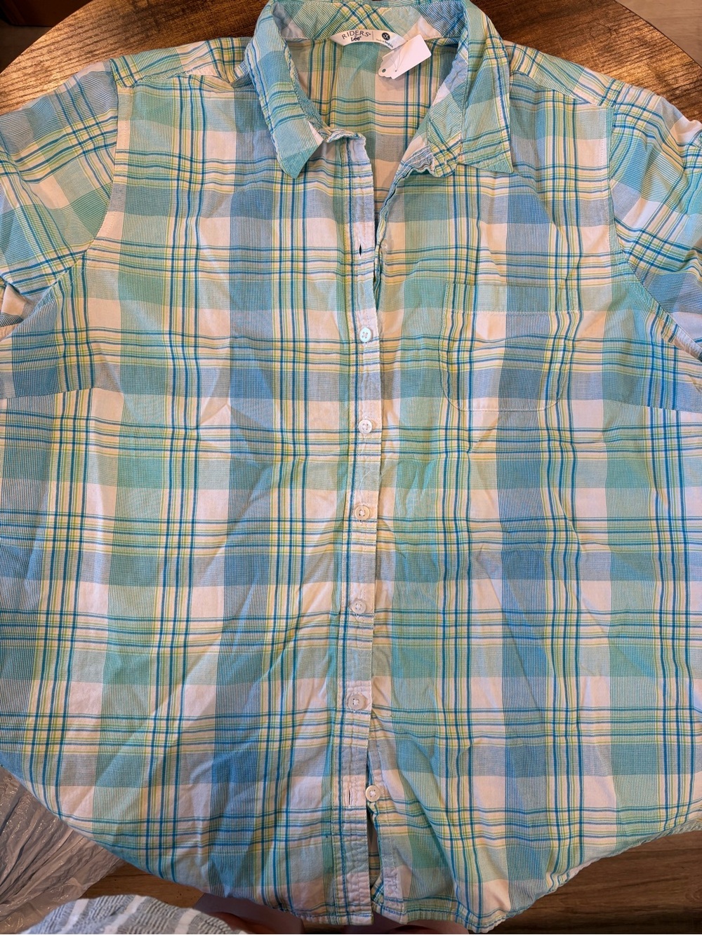 Lee Women’s Blue, Teal & White Plaid Short-Sleeve Button-Down Shirt